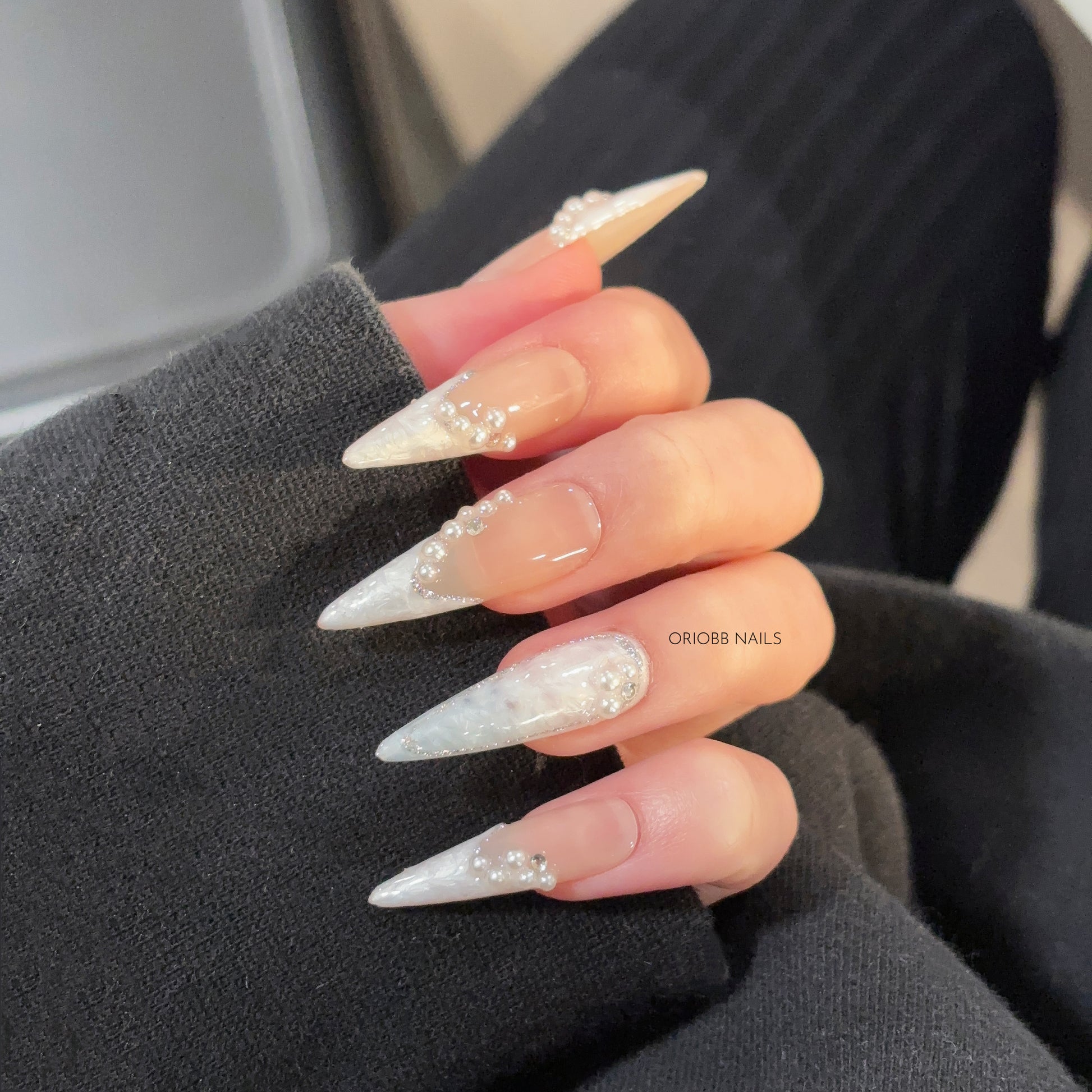 PEARL VEIL LONG STILETTO