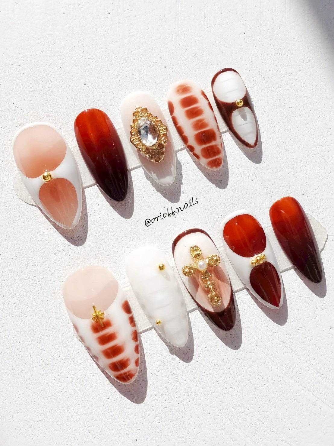 BURNING RELIC MEDIUM ALMOND