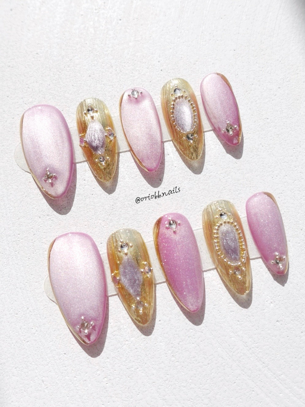 LUNAR BLOOM MEIDUM ALMOND