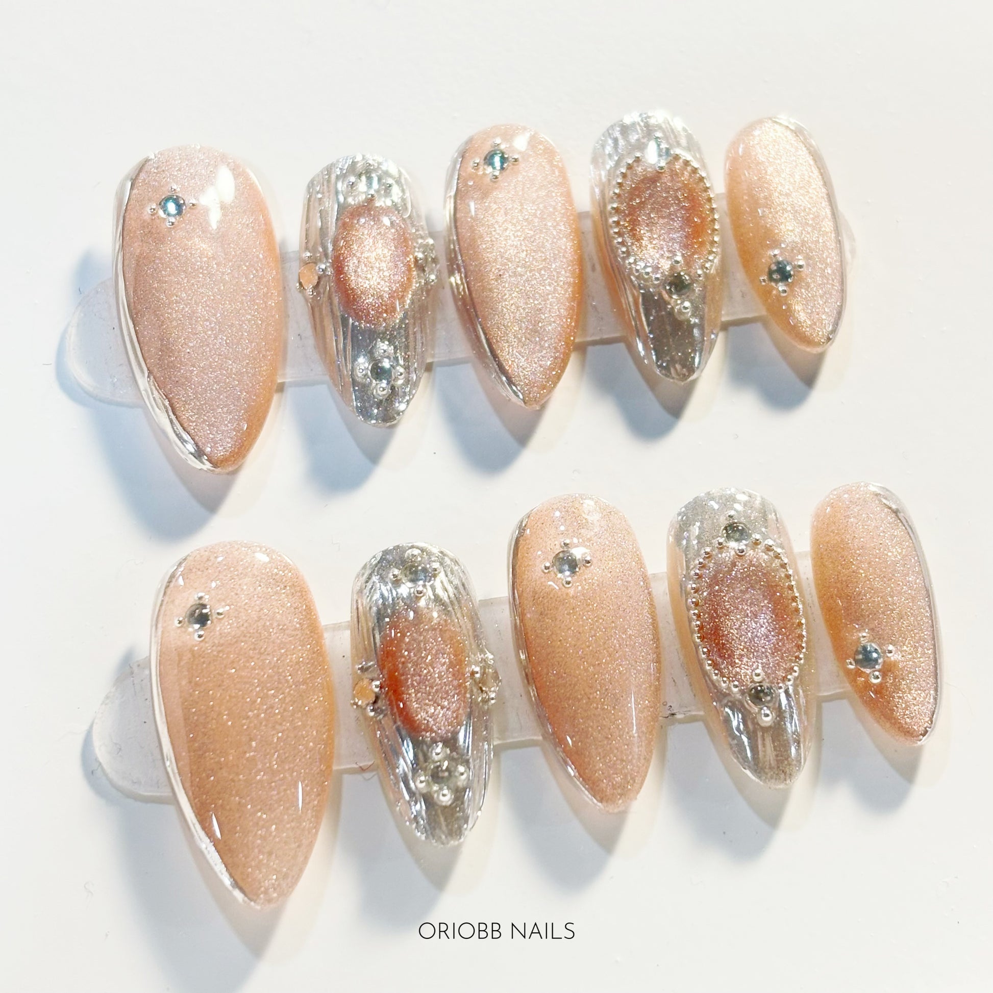 PEACH GLASS MEDIUM ALMOND