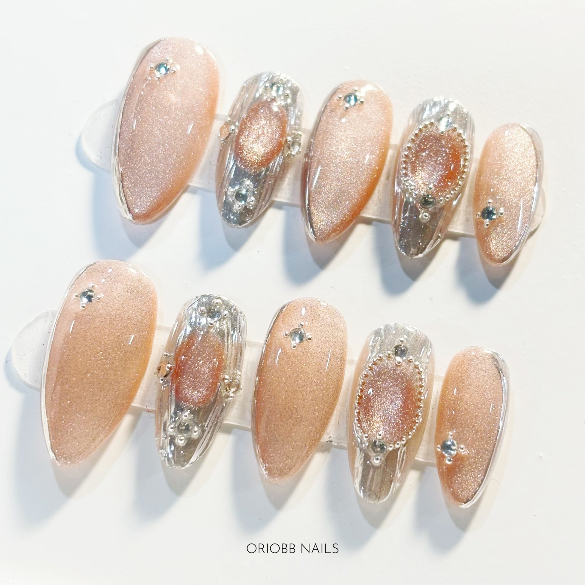 PEACH GLASS MEDIUM ALMOND